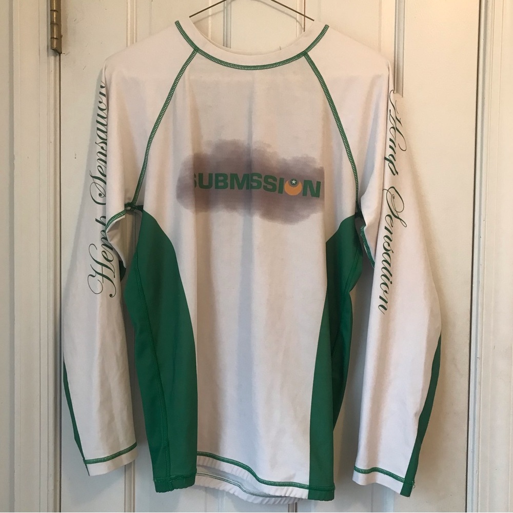 Submission fight co. Hemp sensation rash guard 80% cotton 20% Lycra mens medium